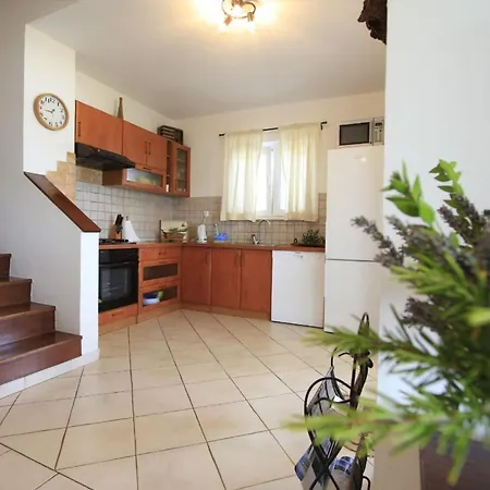 Сasa de vacaciones Mirta - Two Bedroom With Sea View *