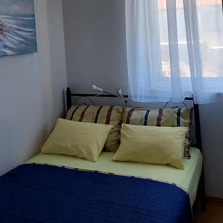 Сasa de vacaciones Mirta - Two Bedroom With Sea View